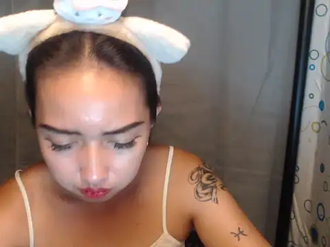 Snapshot of Soft_Angel8 chatting on May 23, 2026, 6:12 pm Soft Angel8 online show from May 23, 2026, 6:12 pm