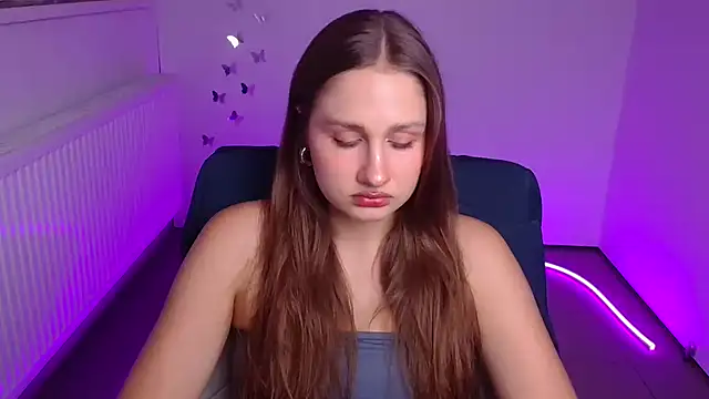 Stefanie Sweet online show from September 10, 2025, 5:46 pm