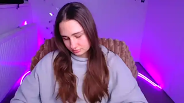 Stefanie Sweet online show from February 11, 2026, 12:32 pm