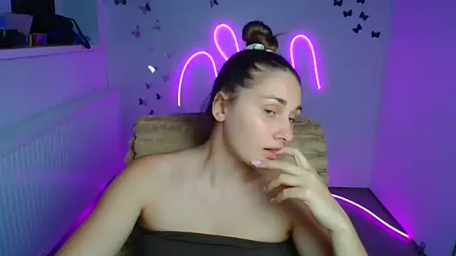 Snapshot of Stefanie_Sweet chatting on June 26, 2026, 11:36 am Stefanie Sweet online show from June 26, 2026, 11:36 am