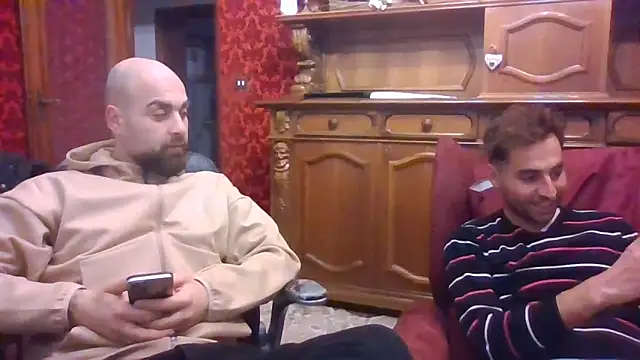 omihaze94 online show from December 19, 2025, 3:52 pm