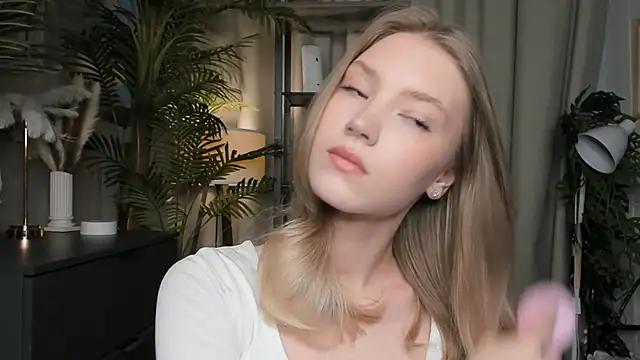 ChinBonnell online show from October 29, 2025, 5:42 am