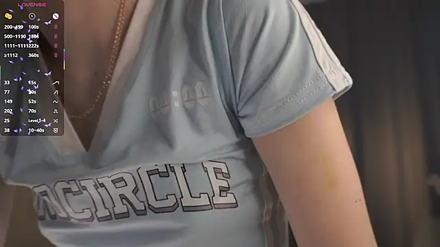 Snapshot of VernonKnapik chatting on October 20, 2025, 7:31 am VernonKnapik online show from October 20, 2025, 7:31 am