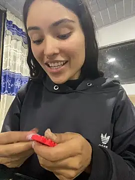 Snapshot of hotwife26 chatting on September 24, 2025, 5:11 am hotwife26 online show from September 24, 2025, 5:11 am