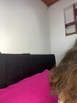 Snapshot of hotwife26 chatting on June 9, 2026, 7:58 pm hotwife26 online show from June 9, 2026, 7:58 pm