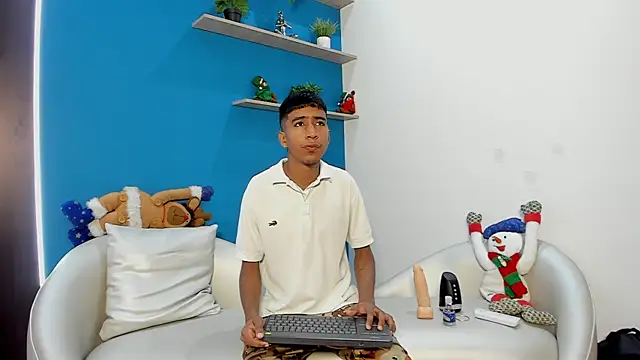 ender h0t online show from December 18, 2025, 7:31 pm