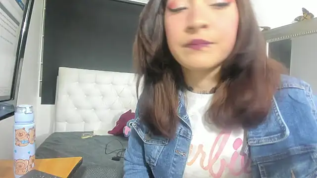 evelynesex online show from September 29, 2025, 1:44 am