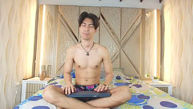 Snapshot of Couplex_xxx chatting on July 15, 2026, 7:13 am Couplex xxx online show from July 15, 2026, 7:13 am