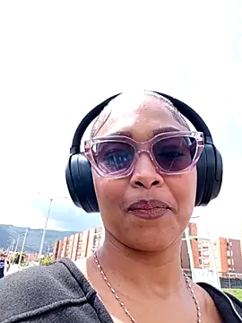 Snapshot of BiiancaEstradaa chatting on April 23, 2026, 3:25 pm BiiancaEstradaa online show from April 23, 2026, 3:25 pm