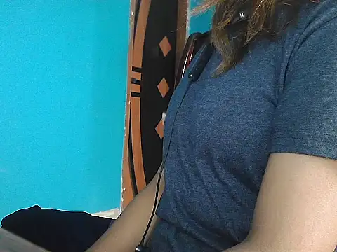 meghbalikargolponoy09 online show from November 16, 2025, 9:26 am