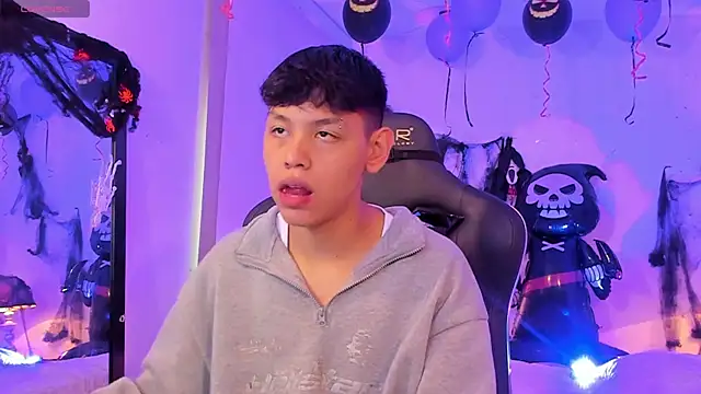 zeus blaze online show from November 1, 2025, 8:00 pm