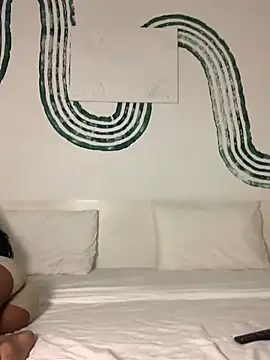 Serah201 online show from April 6, 2026, 9:05 pm