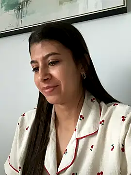 Lenapink19 online show from October 9, 2025, 4:05 pm