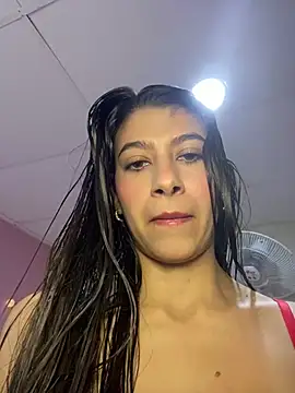 Lenapink19 online show from May 4, 2026, 10:17 pm
