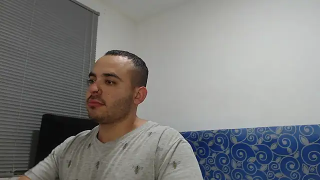 Snapshot of Ana_ThiagoxX chatting on February 3, 2026, 6:40 am Ana ThiagoxX online show from February 3, 2026, 6:40 am