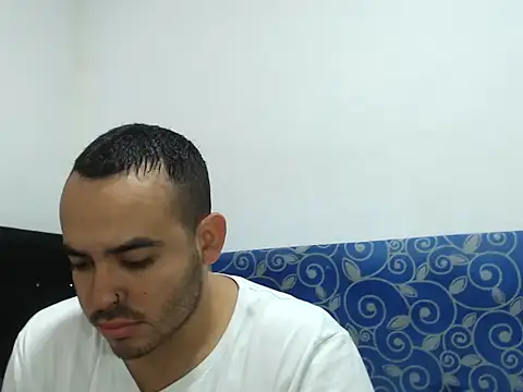 Snapshot of Ana_ThiagoxX chatting on February 4, 2026, 7:42 pm Ana ThiagoxX online show from February 4, 2026, 7:42 pm