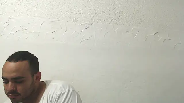 Snapshot of Ana_ThiagoxX chatting on May 15, 2026, 11:23 pm Ana ThiagoxX online show from May 15, 2026, 11:23 pm