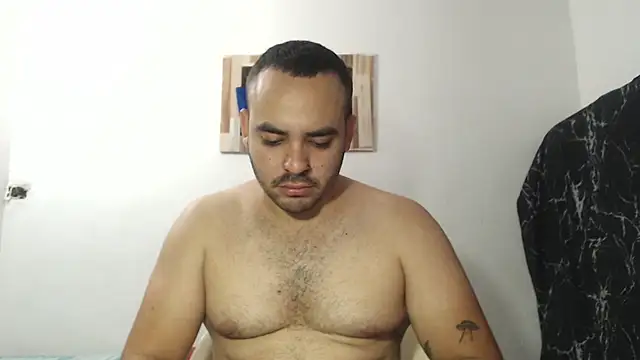 Snapshot of Ana_ThiagoxX chatting on May 27, 2026, 8:06 pm Ana ThiagoxX online show from May 27, 2026, 8:06 pm