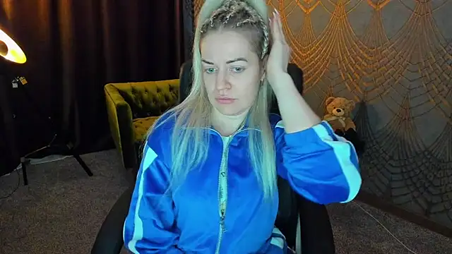 Anna Snows online show from May 4, 2026, 5:36 am