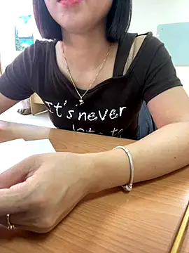 Snapshot of -NhaKy22 chatting on September 19, 2025, 1:07 am -NhaKy22 online show from September 19, 2025, 1:07 am