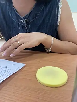 Snapshot of -NhaKy22 chatting on September 23, 2025, 1:19 am -NhaKy22 online show from September 23, 2025, 1:19 am