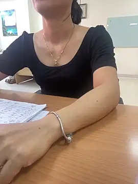 Snapshot of -NhaKy22 chatting on October 4, 2025, 2:31 am -NhaKy22 online show from October 4, 2025, 2:31 am