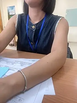 Snapshot of -NhaKy22 chatting on October 10, 2025, 7:51 am -NhaKy22 online show from October 10, 2025, 7:51 am