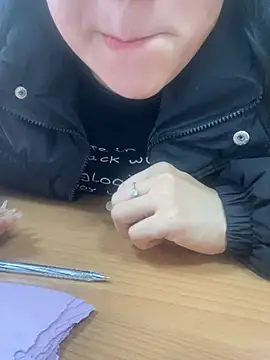 Snapshot of -NhaKy22 chatting on January 10, 2026, 2:35 am -NhaKy22 online show from January 10, 2026, 2:35 am