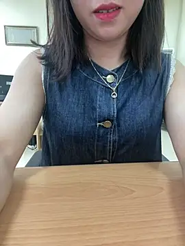 Snapshot of -NhaKy22 chatting on April 3, 2026, 1:25 am -NhaKy22 online show from April 3, 2026, 1:25 am