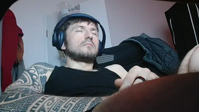 th1  online show from April 14, 2026, 12:27 am