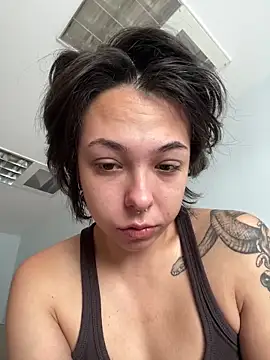 Snapshot of Kitty5348 chatting on October 18, 2025, 8:37 am Kitty5348 online show from October 18, 2025, 8:37 am