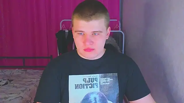 Snapshot of kittenmurr chatting on February 16, 2026, 7:32 pm kittenmurr online show from February 16, 2026, 7:32 pm