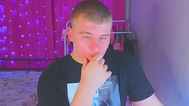 Snapshot of kittenmurr chatting on February 22, 2026, 9:13 pm kittenmurr online show from February 22, 2026, 9:13 pm