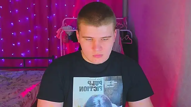 Snapshot of kittenmurr chatting on March 3, 2026, 9:21 pm kittenmurr online show from March 3, 2026, 9:21 pm