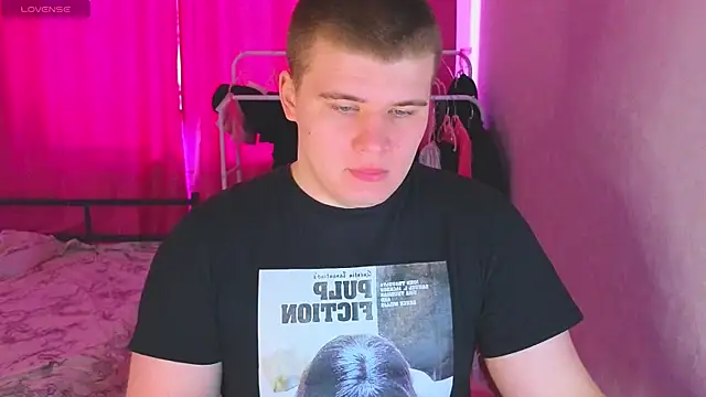 Snapshot of kittenmurr chatting on March 17, 2026, 6:06 am kittenmurr online show from March 17, 2026, 6:06 am