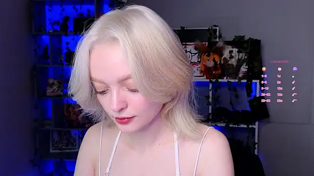 ShizukaBlanche online show from September 22, 2025, 3:08 am