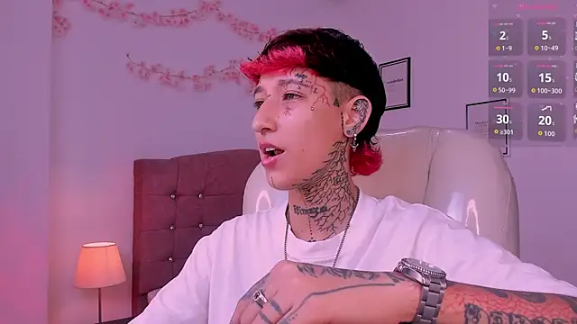 Snapshot of Luci_Rose chatting on July 28, 2026, 2:13 pm Luci Rose online show from July 28, 2026, 2:13 pm