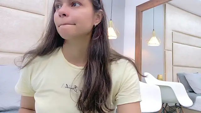 Ashley HotGirl online show from December 2, 2025, 4:02 pm