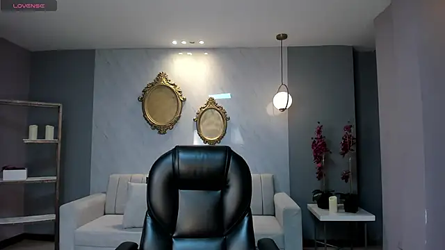 NataliaGaret online show from October 9, 2025, 3:26 am