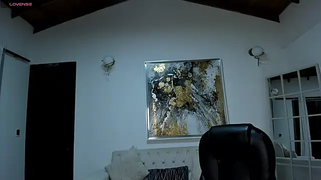 NataliaGaret online show from February 27, 2026, 2:11 am