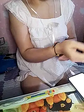 Snapshot of Kuncute chatting on September 13, 2025, 4:23 am Kuncute online show from September 13, 2025, 4:23 am