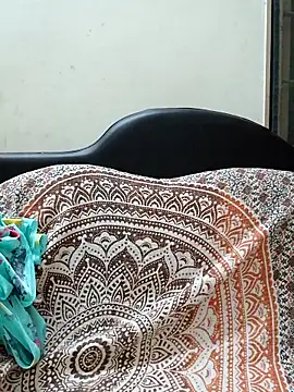 Snapshot of Rithya27 chatting on February 16, 2026, 5:42 pm Rithya27 online show from February 16, 2026, 5:42 pm