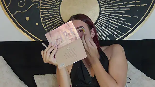 Snapshot of Maylu_Fox chatting on September 8, 2025, 2:38 pm Maylu Fox online show from September 8, 2025, 2:38 pm