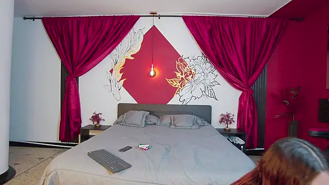 Snapshot of Maylu_Fox chatting on October 17, 2025, 12:41 pm Maylu Fox online show from October 17, 2025, 12:41 pm