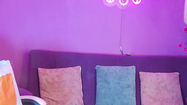 Maylu Fox online show from January 11, 2026, 3:06 pm