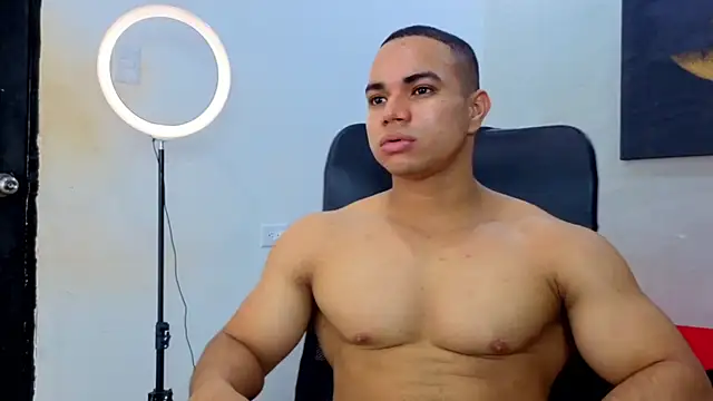 DylanGuss online show from September 28, 2025, 11:48 am