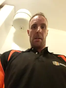 Mcnlrdam online show from November 7, 2025, 9:04 pm