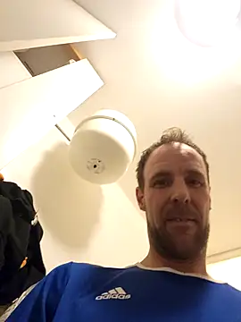 Mcnlrdam online show from February 12, 2026, 6:58 pm