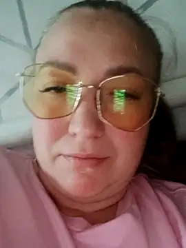 Kiss Eva online show from October 1, 2025, 12:33 pm