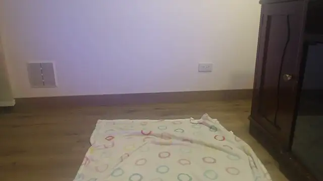 Snapshot of Lunx_Bbita chatting on October 1, 2025, 4:40 am Lunx Bbita online show from October 1, 2025, 4:40 am